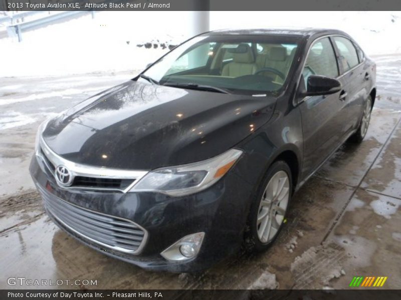 Attitude Black Pearl / Almond 2013 Toyota Avalon XLE