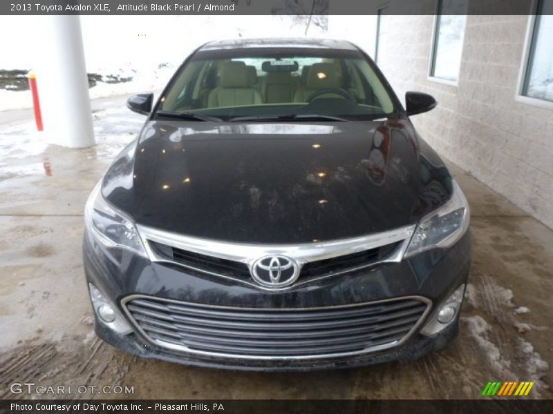 Attitude Black Pearl / Almond 2013 Toyota Avalon XLE