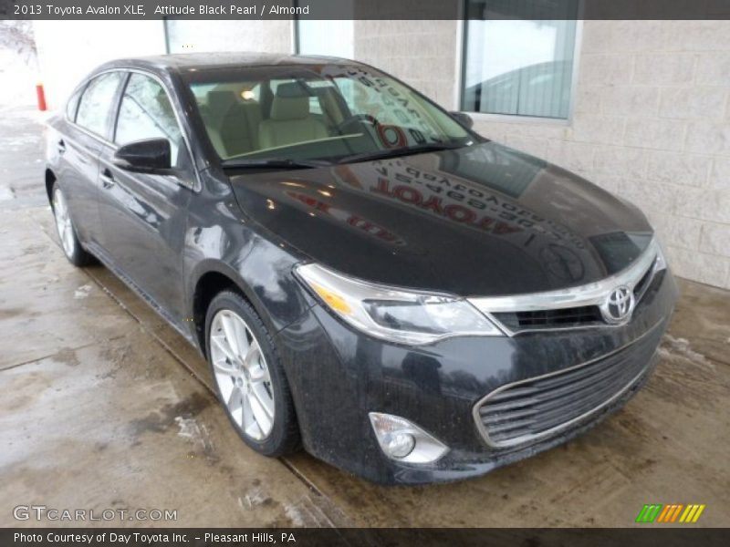 Attitude Black Pearl / Almond 2013 Toyota Avalon XLE