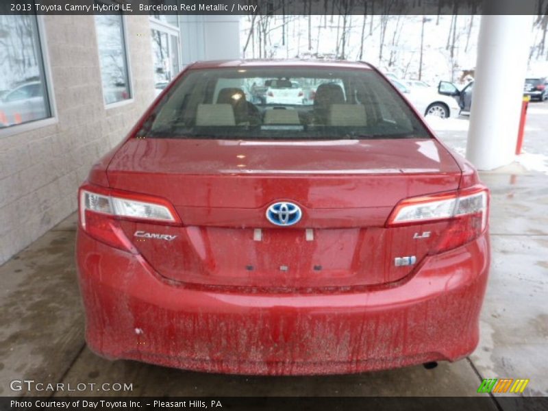Barcelona Red Metallic / Ivory 2013 Toyota Camry Hybrid LE