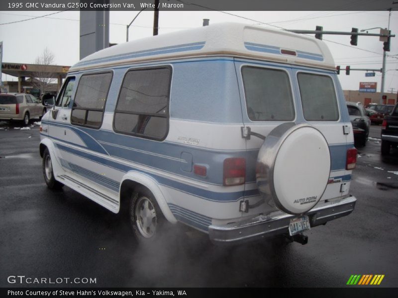 White / Maroon 1995 GMC Vandura G2500 Conversion Van