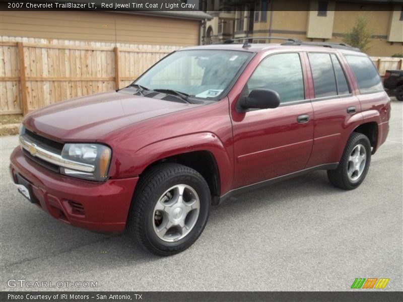 Front 3/4 View of 2007 TrailBlazer LT