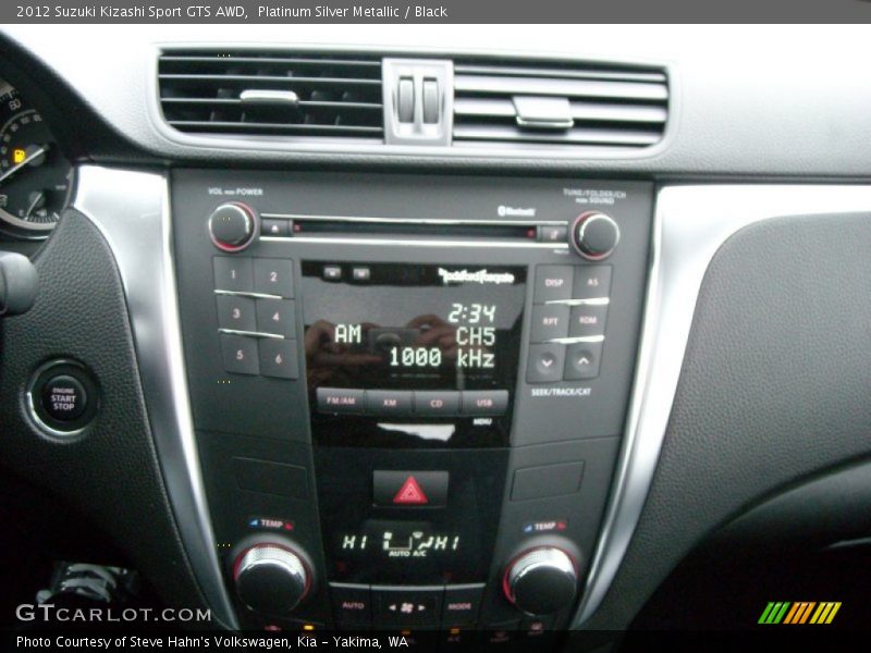 Controls of 2012 Kizashi Sport GTS AWD