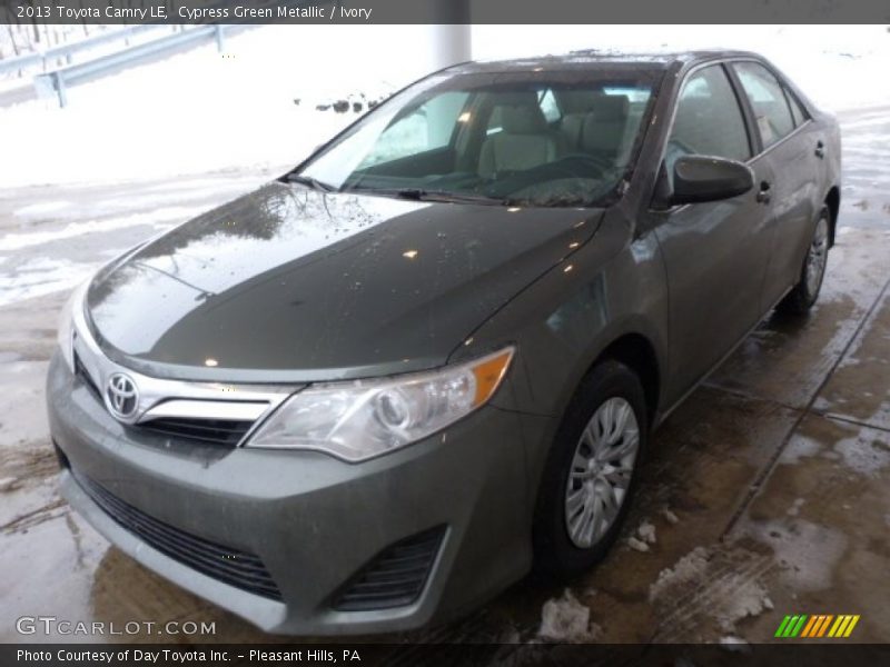 Cypress Green Metallic / Ivory 2013 Toyota Camry LE