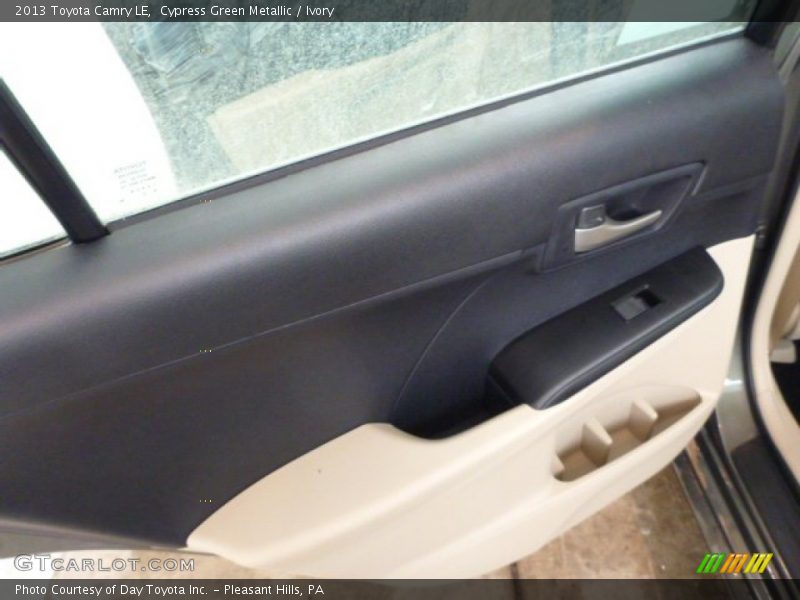 Cypress Green Metallic / Ivory 2013 Toyota Camry LE