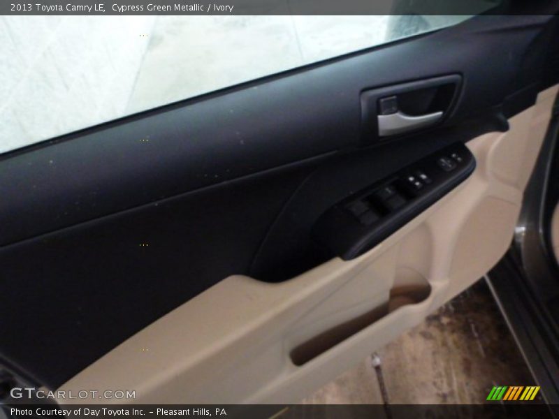 Cypress Green Metallic / Ivory 2013 Toyota Camry LE