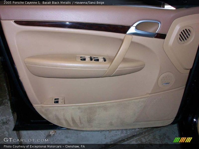 Basalt Black Metallic / Havanna/Sand Beige 2005 Porsche Cayenne S