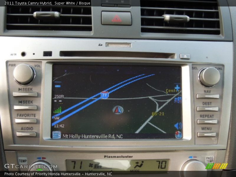 Super White / Bisque 2011 Toyota Camry Hybrid