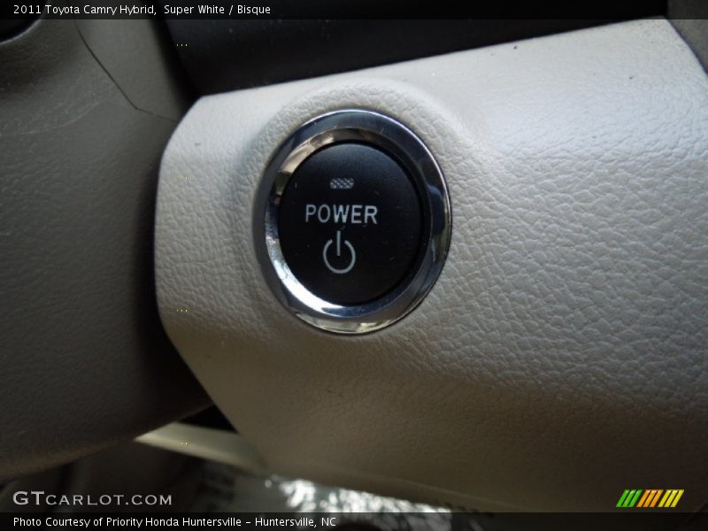 Super White / Bisque 2011 Toyota Camry Hybrid