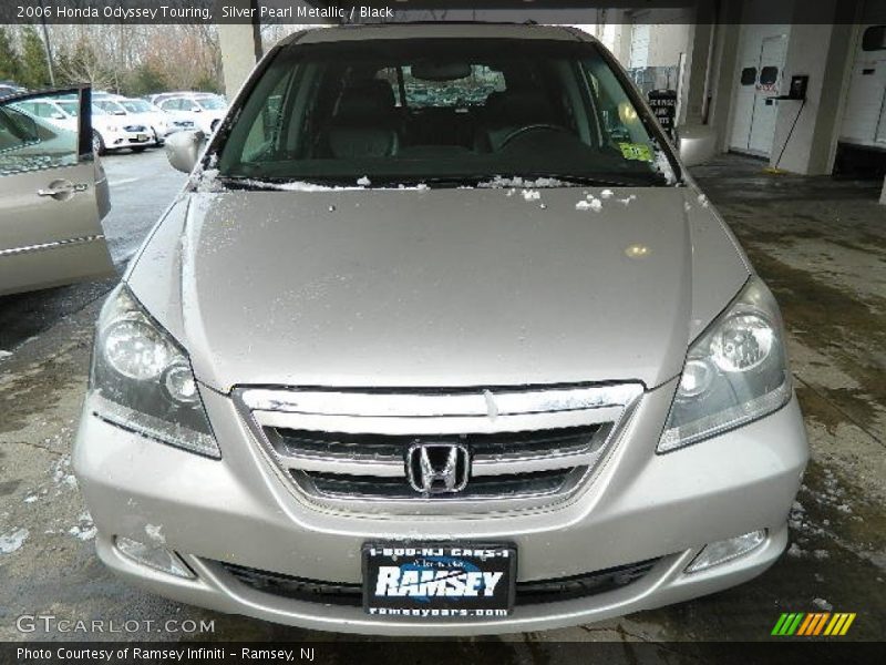 Silver Pearl Metallic / Black 2006 Honda Odyssey Touring