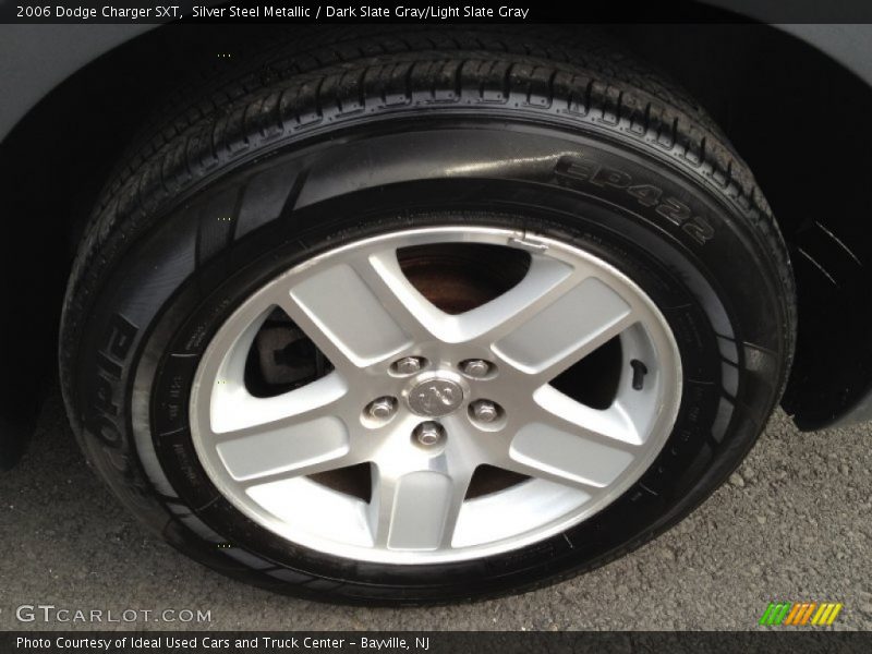 Silver Steel Metallic / Dark Slate Gray/Light Slate Gray 2006 Dodge Charger SXT