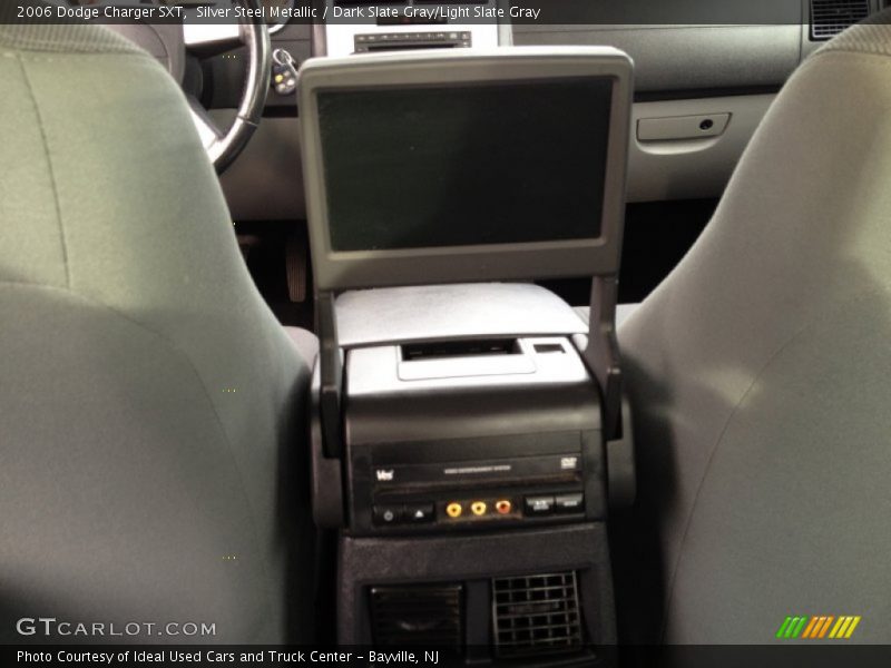 Silver Steel Metallic / Dark Slate Gray/Light Slate Gray 2006 Dodge Charger SXT