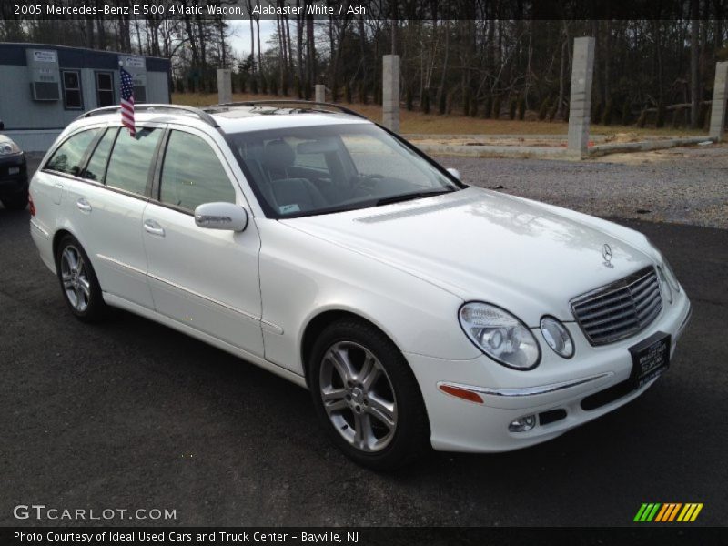 Front 3/4 View of 2005 E 500 4Matic Wagon