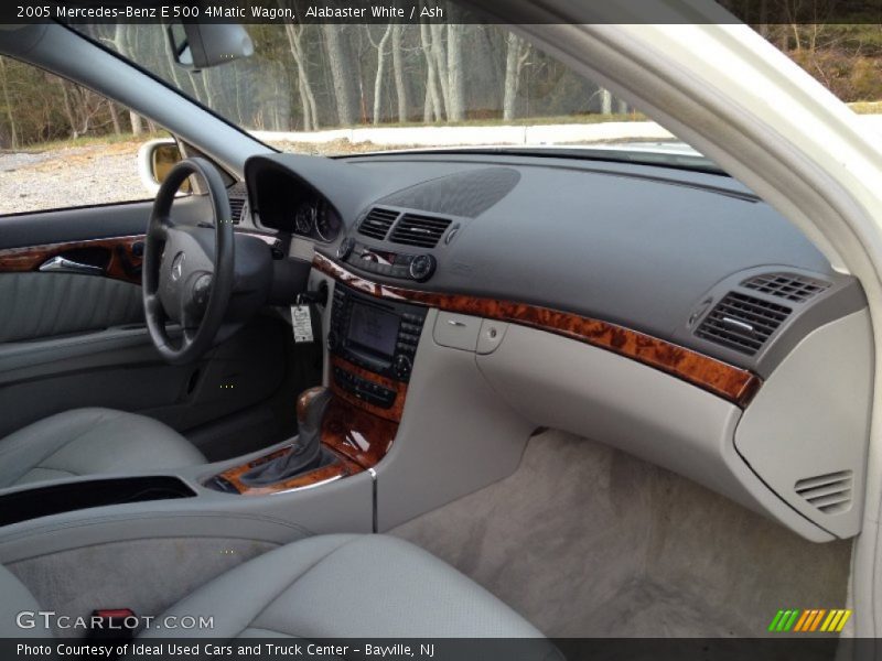 Dashboard of 2005 E 500 4Matic Wagon