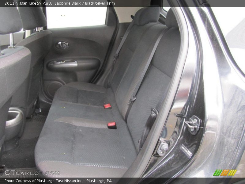 Sapphire Black / Black/Silver Trim 2011 Nissan Juke SV AWD