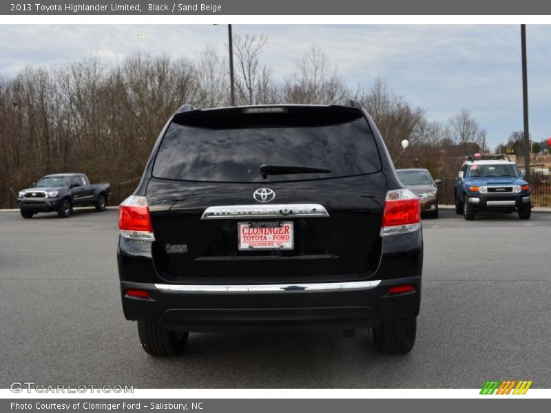 Black / Sand Beige 2013 Toyota Highlander Limited