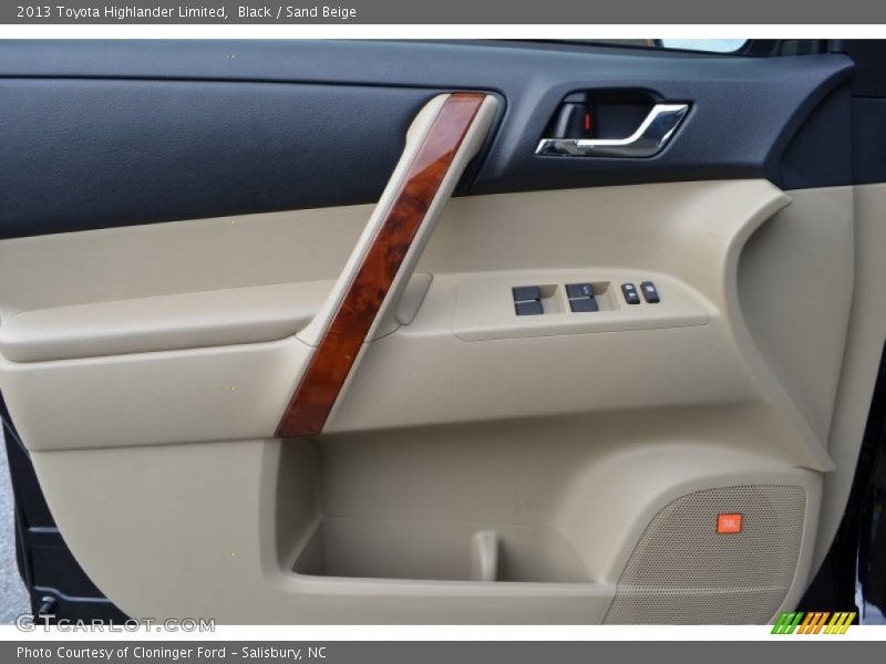 Black / Sand Beige 2013 Toyota Highlander Limited