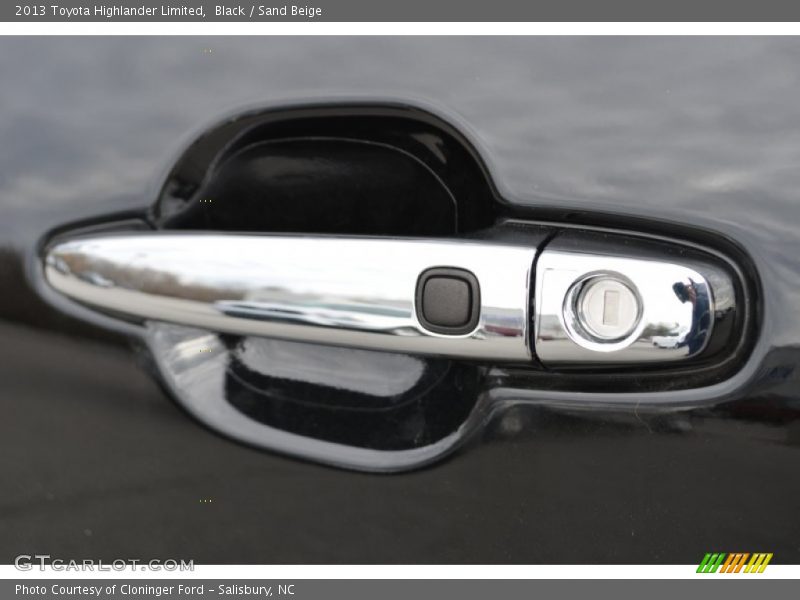Black / Sand Beige 2013 Toyota Highlander Limited