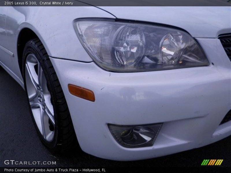 Crystal White / Ivory 2005 Lexus IS 300