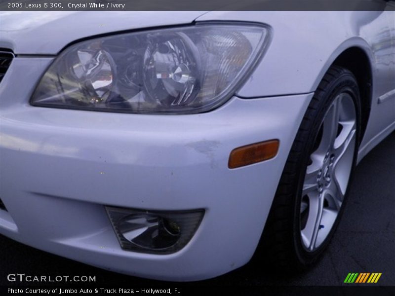 Crystal White / Ivory 2005 Lexus IS 300