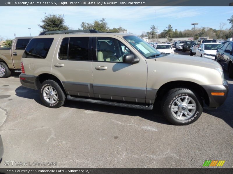 Light French Silk Metallic / Medium Dark Parchment 2005 Mercury Mountaineer V6
