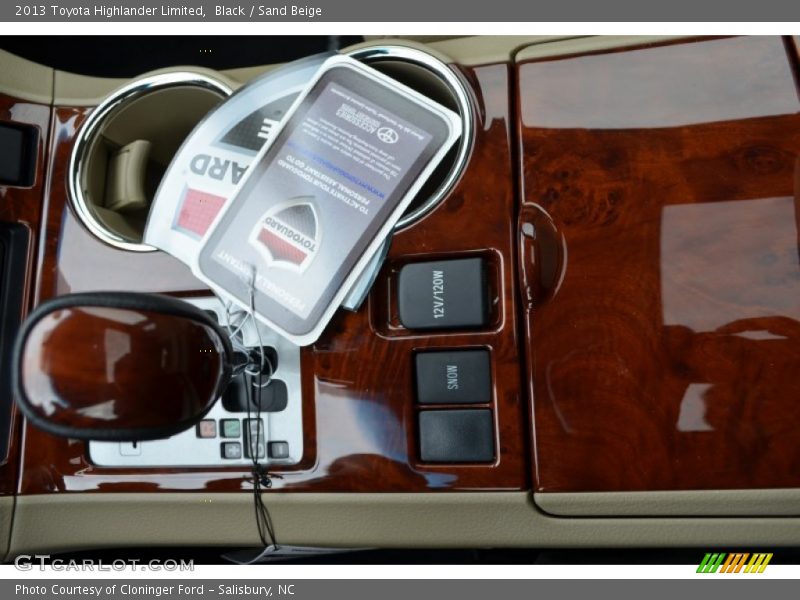 Black / Sand Beige 2013 Toyota Highlander Limited