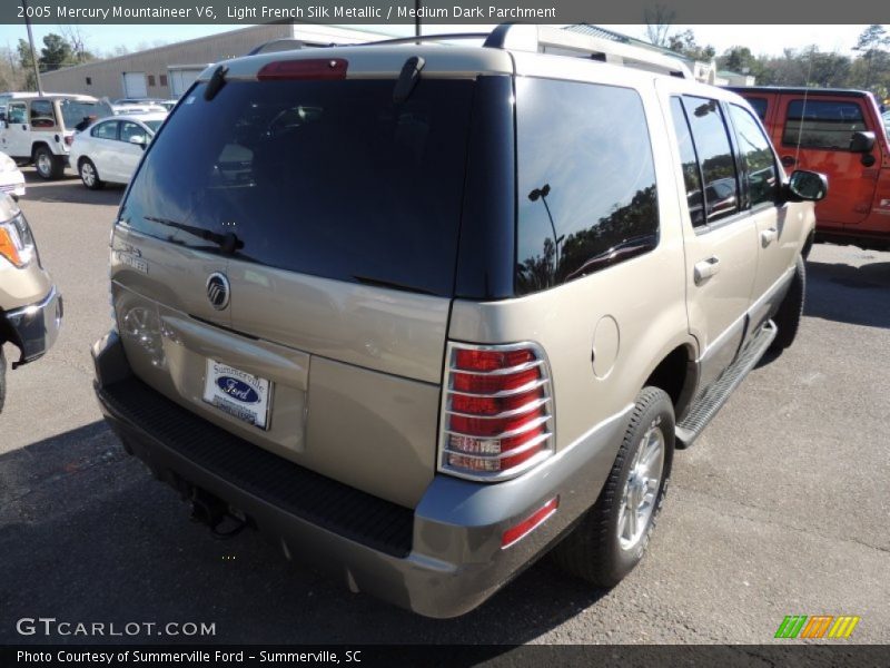 Light French Silk Metallic / Medium Dark Parchment 2005 Mercury Mountaineer V6