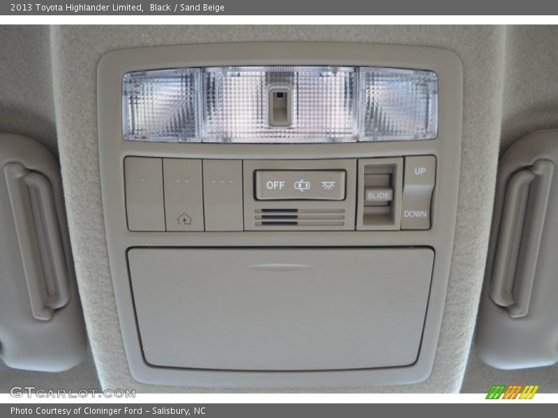 Black / Sand Beige 2013 Toyota Highlander Limited