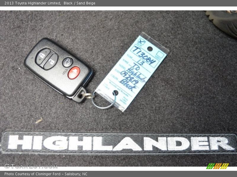 Black / Sand Beige 2013 Toyota Highlander Limited