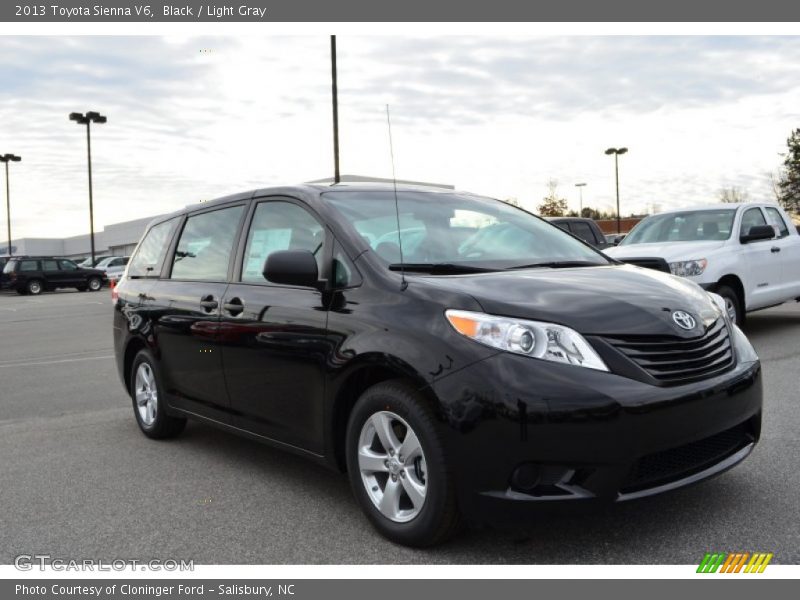 Black / Light Gray 2013 Toyota Sienna V6
