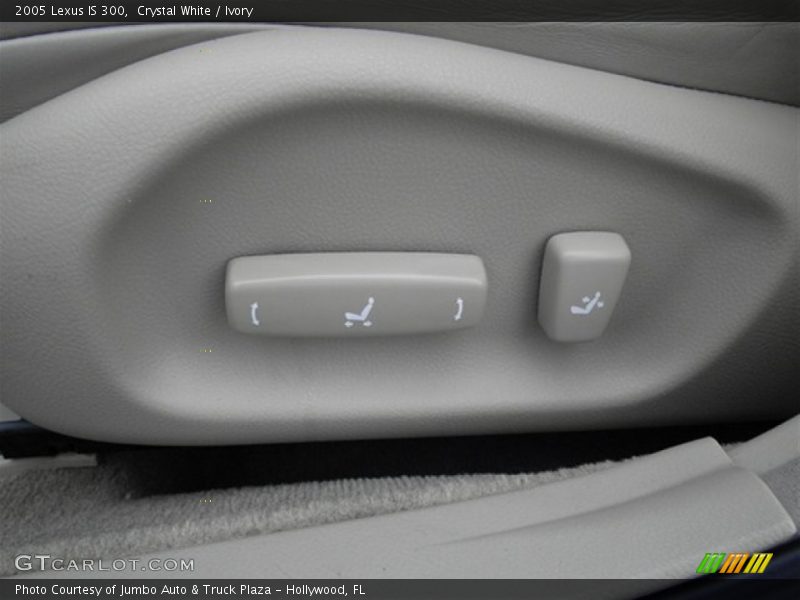 Crystal White / Ivory 2005 Lexus IS 300