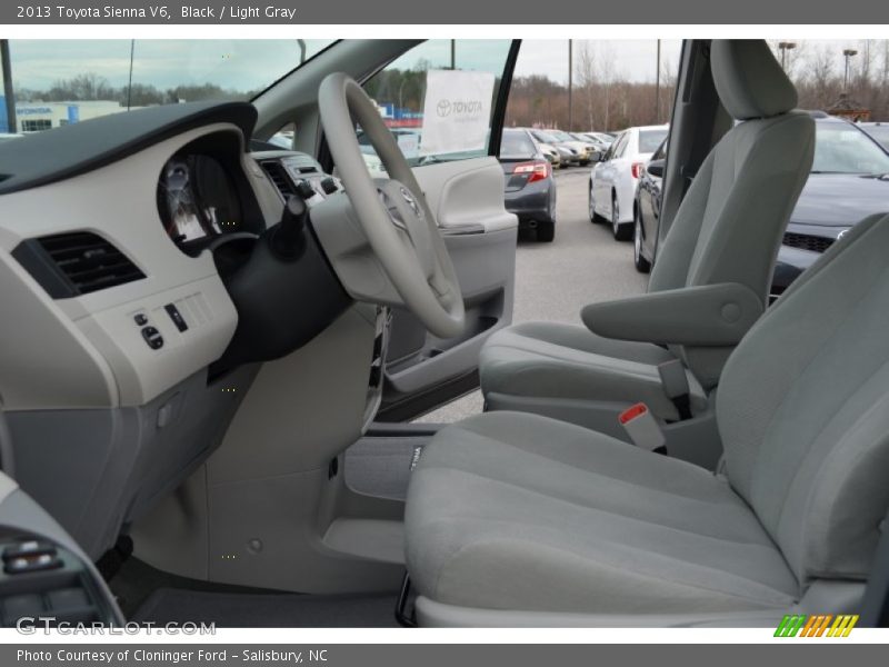 Black / Light Gray 2013 Toyota Sienna V6