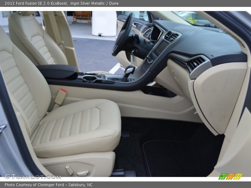 Front Seat of 2013 Fusion SE 2.0 EcoBoost