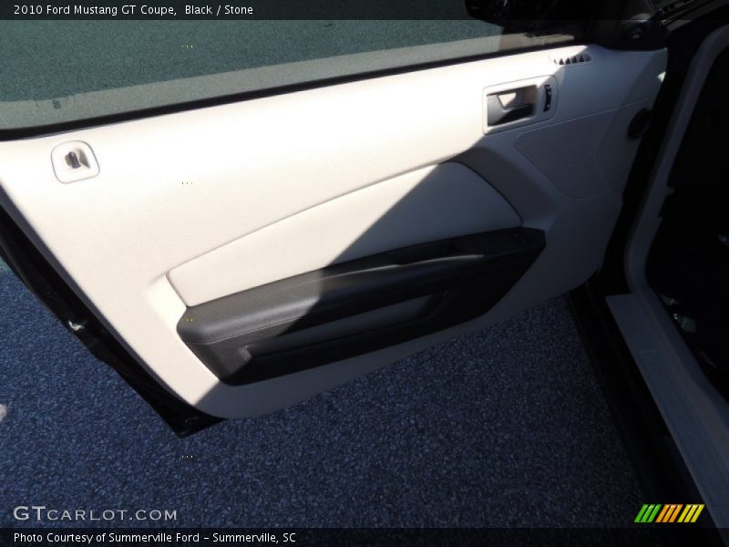 Black / Stone 2010 Ford Mustang GT Coupe