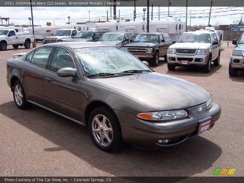 Bronzemist Metallic / Neutral 2001 Oldsmobile Alero GLS Sedan