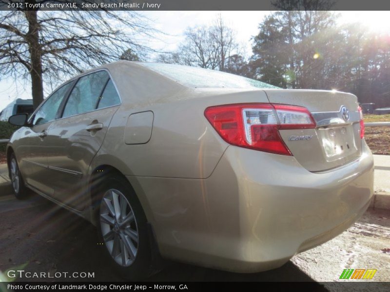 Sandy Beach Metallic / Ivory 2012 Toyota Camry XLE