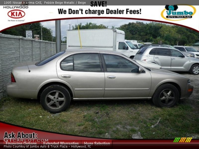 Pebble Beige Metallic / Beige 1995 Nissan Maxima GXE