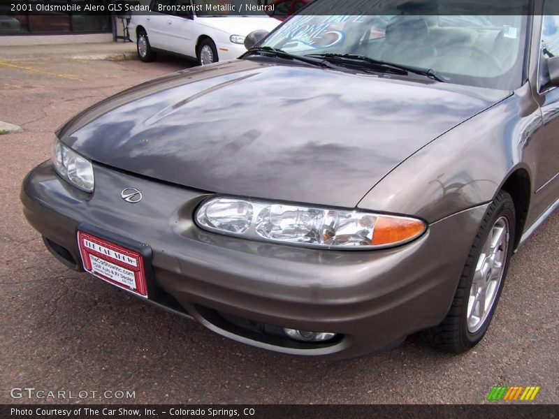 Bronzemist Metallic / Neutral 2001 Oldsmobile Alero GLS Sedan