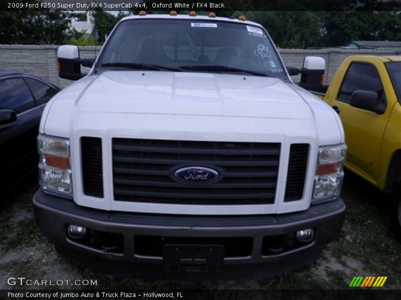 Oxford White / FX4 Black 2009 Ford F250 Super Duty FX4 SuperCab 4x4