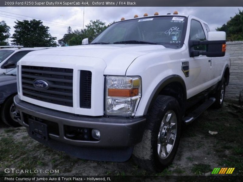 Oxford White / FX4 Black 2009 Ford F250 Super Duty FX4 SuperCab 4x4