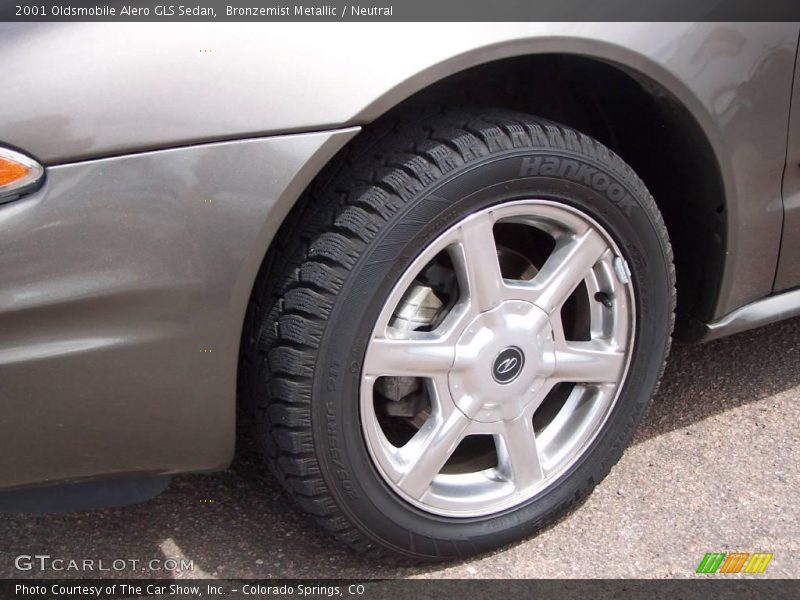 Bronzemist Metallic / Neutral 2001 Oldsmobile Alero GLS Sedan
