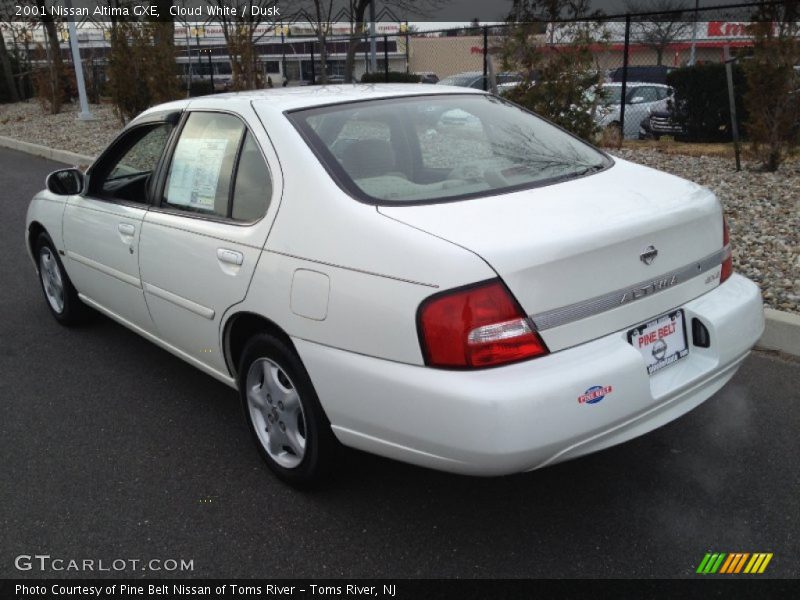 Cloud White / Dusk 2001 Nissan Altima GXE