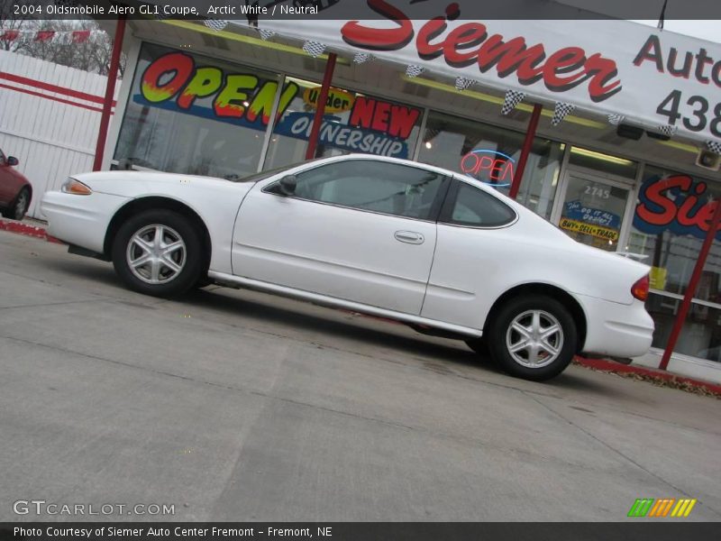 Arctic White / Neutral 2004 Oldsmobile Alero GL1 Coupe