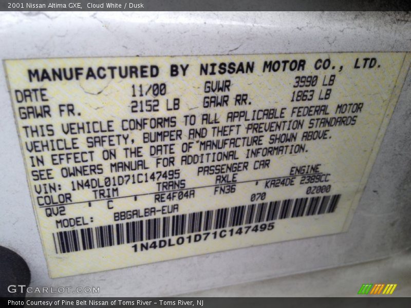 Cloud White / Dusk 2001 Nissan Altima GXE