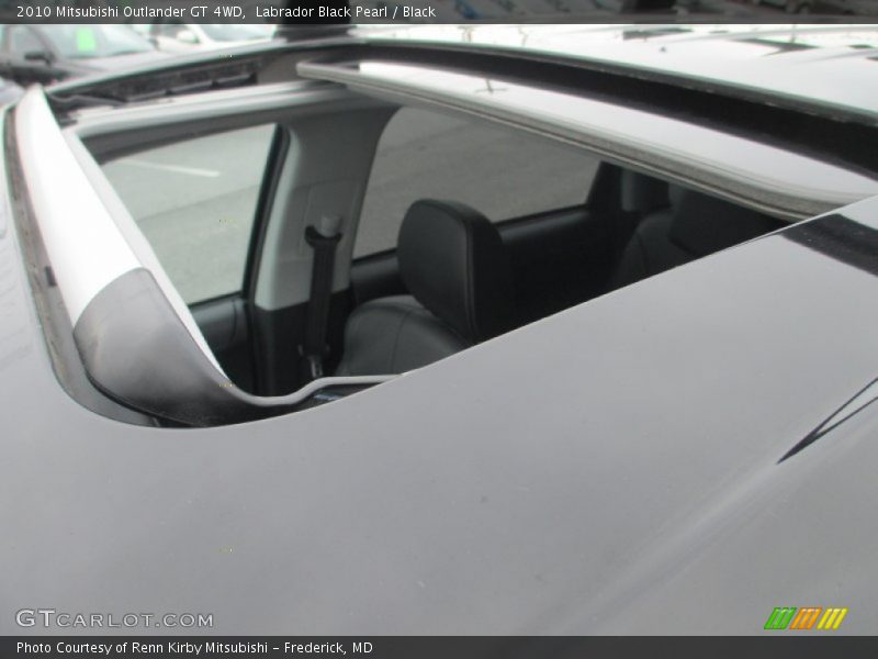 Labrador Black Pearl / Black 2010 Mitsubishi Outlander GT 4WD