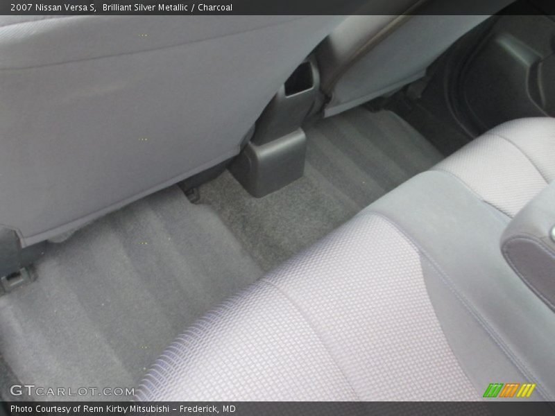 Brilliant Silver Metallic / Charcoal 2007 Nissan Versa S