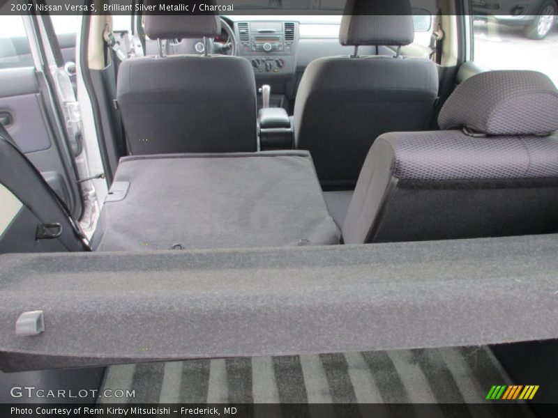 Brilliant Silver Metallic / Charcoal 2007 Nissan Versa S