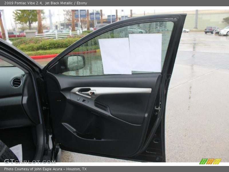 Jet Black Metallic / Ebony 2009 Pontiac Vibe 2.4