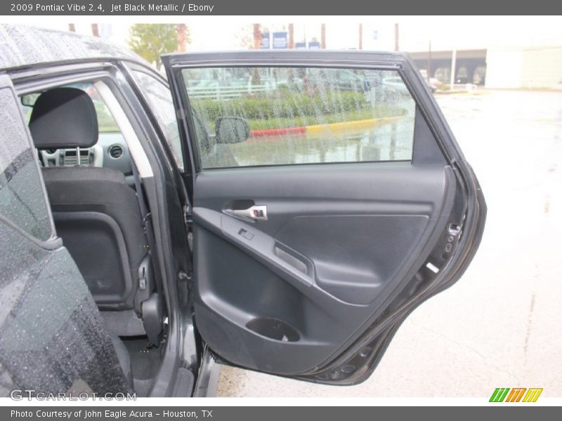 Jet Black Metallic / Ebony 2009 Pontiac Vibe 2.4