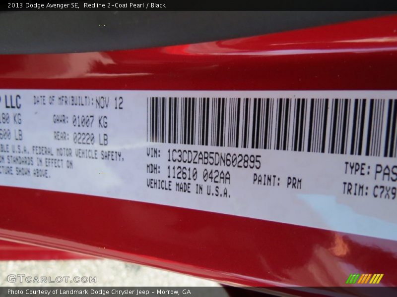 Redline 2-Coat Pearl / Black 2013 Dodge Avenger SE